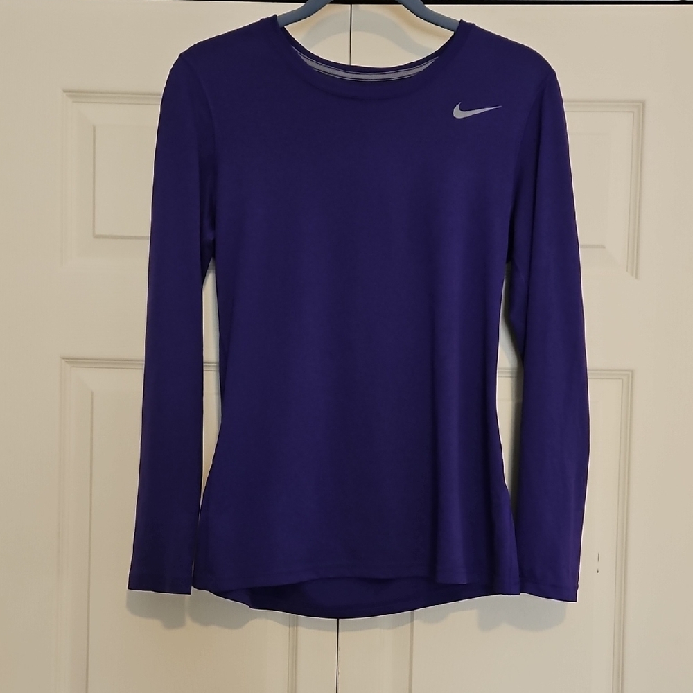 Nike Women’s Purple Long-Sleeve Crew Performance Top